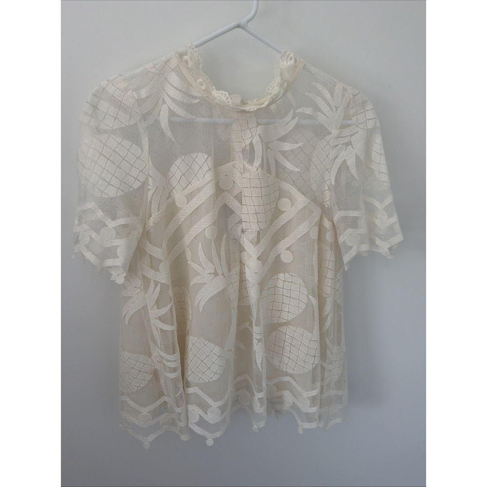HD in Paris Women's Lace Blouse Ivory Size 4 Crochet Floral Sheer Crewneck EUC